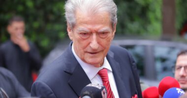 Ndjesa e Berishës, por mendjen te…kulla/ As hallin e Enverit, as të Ramës. Para 20 vitesh tentoi privatizimin e vilës së diktatorit