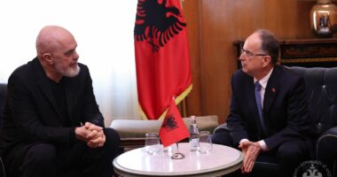 Qeveria e re, përfundon takimi Rama-Begaj/ Takoi presidentin për 45 minuta, i dorëzon emërimet e reja