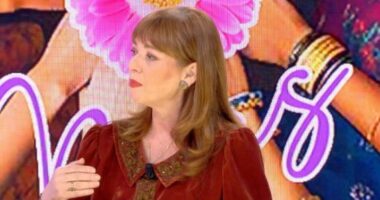 8 marsi/ Nora Malaj: Vetëpërshtatja, sfida më e madhe për një femër. Forca e saj, e jashtëzakonshme