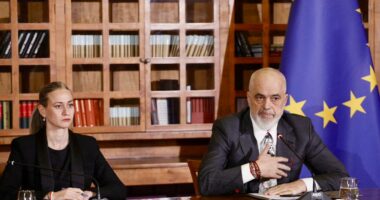 “Parlamenti nuk është noter i prokurorisë”/ ‘Balluku’, Rama: Të vazhdojnë hetimet, nuk kemi asnjë problem