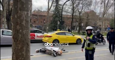 Aksident i rëndë në Tiranë/ Autoboti i ujit përplas për vdekje një grua me motor