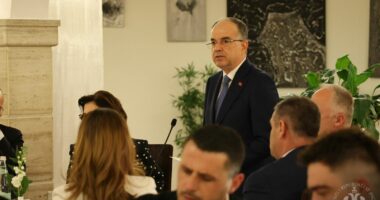 Begaj shtron iftar për punonjësit e medias: Busull që orienton publikun drejt së vërtetës, të përcjellim vlera