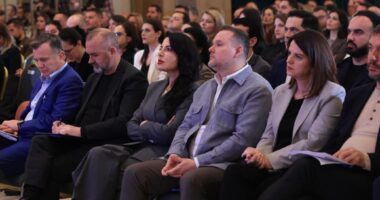 Asambleja e PS/ Rama ndryshon drejtuesit politikë në qarqe