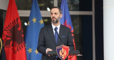 Prezantohet Drejtori i ri, Lamallari: Policia e Shtetit, institucion në shërbim të qytetarëve, jo mbi ta