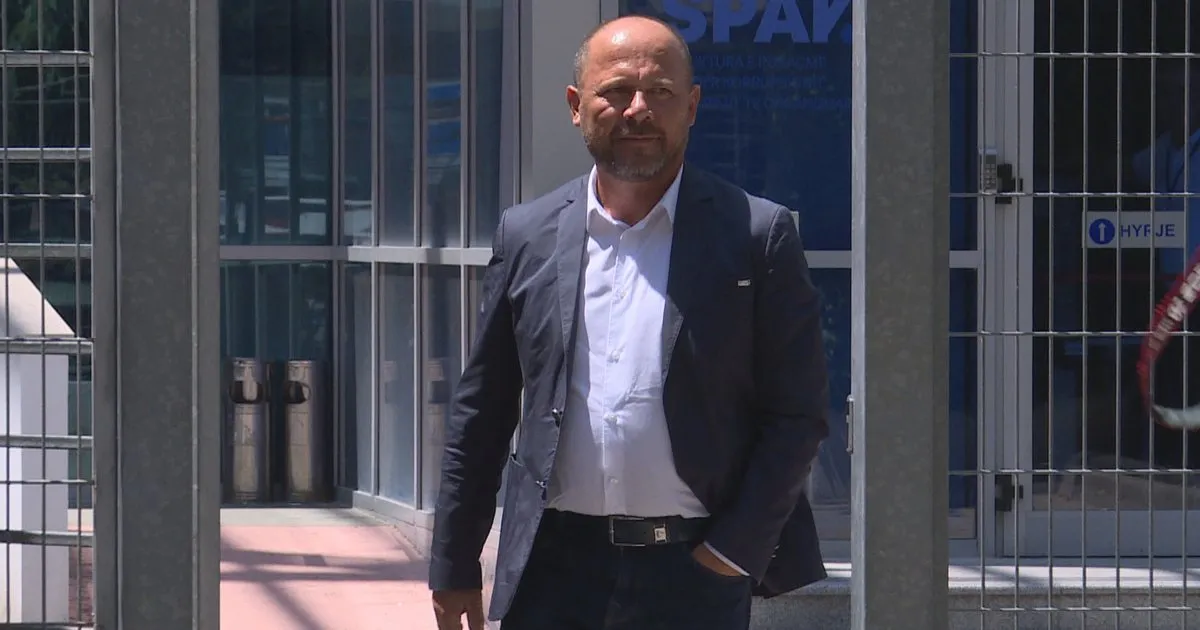 Xhelal Mziu në SPAK  Deputeti i PD nuk flet për mediat  disa kallëzime për të si ish bashkiak