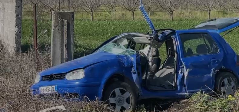 VIDEO  Përplasen dy automjete në Lezhë  një prej shoferëve në gjendje të rëndë  transportohet te  Trauma 