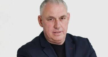 Një humbës në krye të Vlorës/ Berisha çon Bylykbashin nga Elbasani në krye të degës