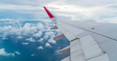 Kriza në Lindjen e Mesme godet aviacionin, a do të fluturojmë më shtrenjtë këtë verë?