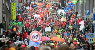 Mijëra njerëz protestë në Bruksel/ Kundër kostove të larta të energjisë dhe jetesës për shkak të luftës në Iran