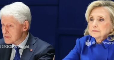 Publikohen dëshmitë e Clinton/ “Epstein”, komiteti i Kongresit nxjerr pamjet e rrëfimit