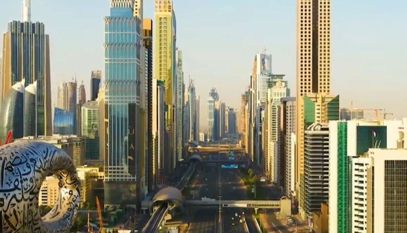 Si lufta tronditi Dubain  Sulmet nxitën largimin e emigrantëve  pikëpyetje mbi sigurinë e tregun luksoz të vendit