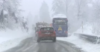Moti i keq, bora përfshin Kroacinë, probleme në qarkullimin e automjeteve