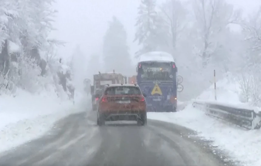 moti-i-keq-bora-perfshin-kroacine-probleme-ne-qarkullimin-e-automjeteve