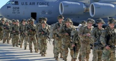 SHBA shton forcat në Lindjen e Mesme pavarësisht bisedimeve për negociata me Iranin