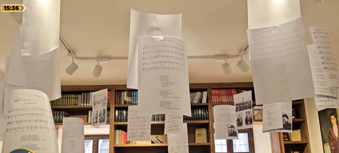 Ekspozitë në Mësonjëtoren e Shqipes  Publikohen tekste të këngëve patriotike shqiptare