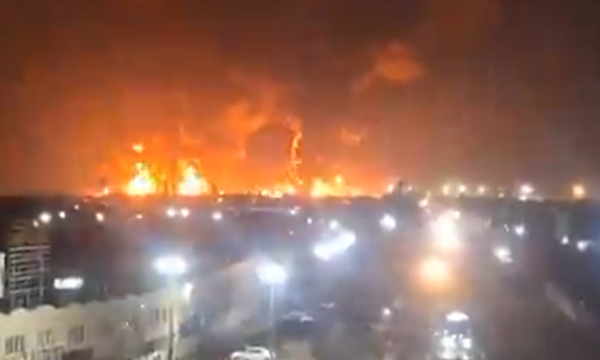 PAMJET  Izraeli sulmon infrastrukturën e naftës në Teheran dhe në disa zona tjera strategjike