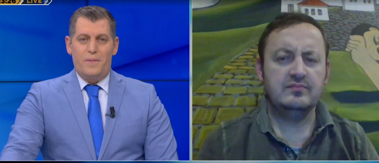 Berisha  ekzekuton  Salianjin  Gazetari  I ka dërguar indirekt mesazh kërcënues  PD është pronë e doktorit  nuk e lëshon 