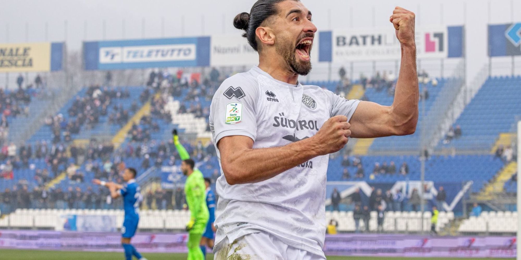 Merkaj tjetër gol në Itali/ Sulmuesi vlonjat vazhdon të shkëlqejë në Serinë B