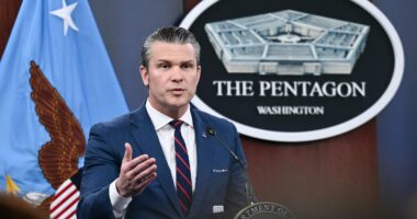 ‘SHBA nuk e filloi luftën, por do e përfundojë’/ Hegseth: Operacioni në Iran, më i sakti në histori