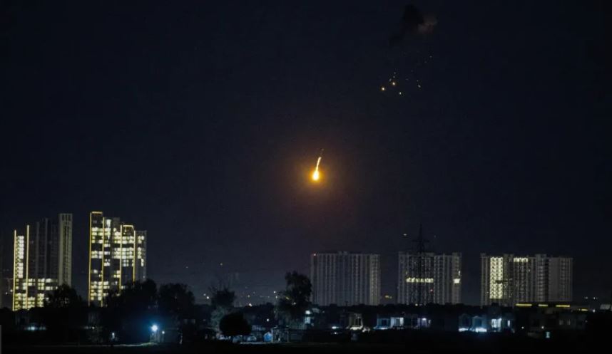 Iraku në kaos  Ndërprerje energjie  shpërthime e dronë të rrëzuar