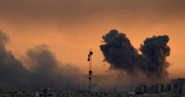 Izraeli nis një valë të re sulmesh në të gjithë Teheranin