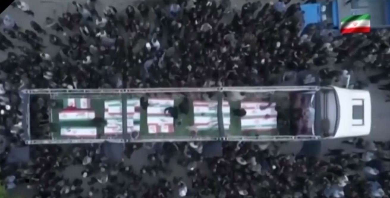 Sulmi në shkollë  Irani u jepet lamtumirën 165 vajzave