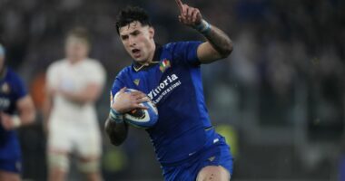 Fitorja historike e Italisë/ Regbi, të kaltrit mundin për herë të parë Anglinë e madhe