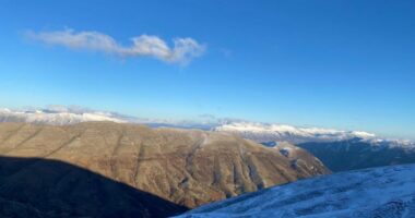 Mot i kthjellët, shtim gradual i vranësirave pas mesditës