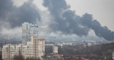 Rusi lëshon më shumë se 400 dronë në Kiev dhe Lviv