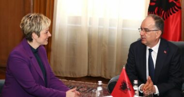 Begaj pret në takim kryetaren e Komunës së Preshevës/ Në fokus dhe respektimi i të drejtave të shqiptarëve