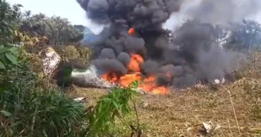 VIDEO/ Rrëzohet avioni ushtarak në Kolumbi, mbi 100 persona ishin në bord. Dyshohet për viktima dhe të plagosur