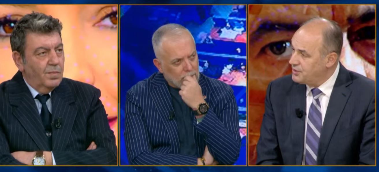 Nesturi  Kurti  rebel me ndërkombëtarët  Hoxhaj   Divorci  politik mes Osmanit dhe Kurtit  nuk sjell ndryshim në skenën politike