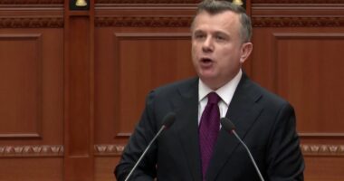 “Rezoluta kundër terrorizmit, jo kundër qytetarëve në Iran”, Balla: Jemi në një linjë me SHBA e BE