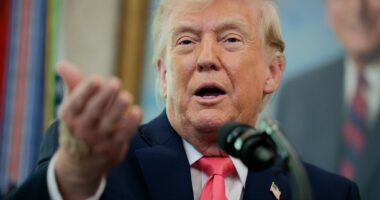 Trump lajmëron marrëveshjen/ Irani ka pranuar të mos ketë armë bërthamore