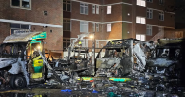 Sulm antisemit në Londër/ Digjen 4 ambulanca të një shërbimi të komunitetit hebre