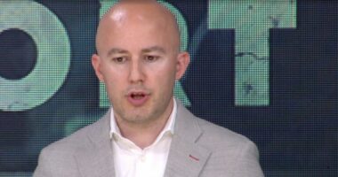 “Irani është dëmtuar 100-fish më shumë se SHBA”, Krisafi: Të dyja palët po përpiqen të mbyllin luftën