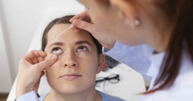 Krijohen lotë artificialë për shërimin e dëmtimeve në korne