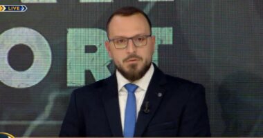 “Trump dëshiron të mbyllë luftën në Iran”/ Gazetari: Konflikti në Lindjen e Mesme, me kosto të mëdha!