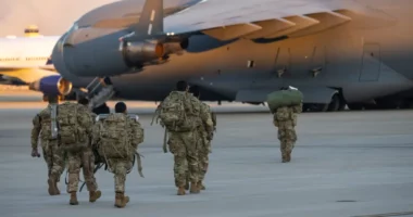 SHBA shqyrton vendosjen e trupave pranë Ngushticës së Hormuzit