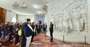 “Travel and Tour”: Nga plazhet e kristalta te historia, ndryshojnë preferencat e turistëve në Shqipëri