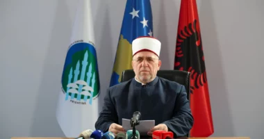 Festa e Bajramit në Kosovë/ Lutja në xhaminë e Prishtinës, Ternava: Dialogu, më i fortë se përçarja