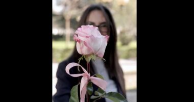 Niko Peleshi urim në Ditën e Mësuesit: Mirënjohje për ata që formësojnë brezat e rinj