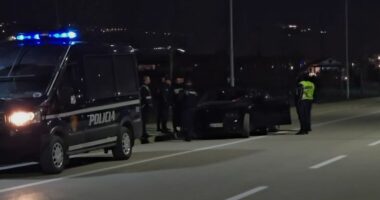 Blindohet Vlora, kontrolle në hyrje-dalje të qytetit/ Fokus, automjetet luksoze dhe me xhama të zinj