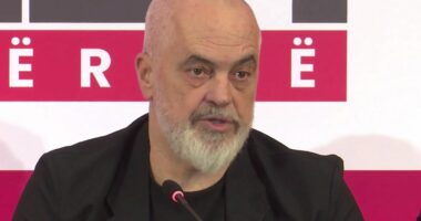 “Prioritet Paketës së Maleve, nuk ka oligarkë në vendin tonë!”, Rama: Kredi për policët dhe mësuesit