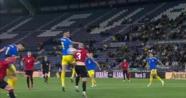 Ukraina kalon në avantazh, kuqezinjtë pësojnë me fillimin e pjesës së dytë