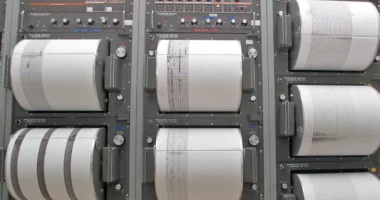 Tërmeti me magnitudë 6.2 ballë godet Japoninë