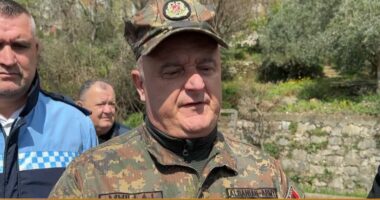 Rreziku nga shkëmbinjtë e Torovicës/ Nis operacioni për shpërthimin e masivit shkëmbor buzë rrugës