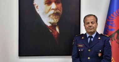 Drejtori i komanduar i Policisë Sokol Bizhga pezullon Ulian Shpatarakun, asistent në Departamentin për Teknologjinë e Informacionit