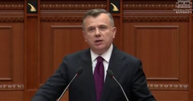 Draft-rezoluta kundër Iranit/ Balla: Keqardhje për tre grupet parlamentare të opozitës që munguan, vazhdojnë protestat pa krye