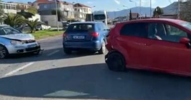 VIDEO/ Aksident në Lezhë-Shkodër, përplasen dy automjete